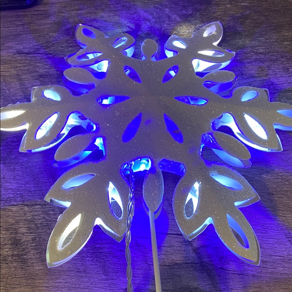 Snowflake ❄️Tree Topper - Picture 4 of 11